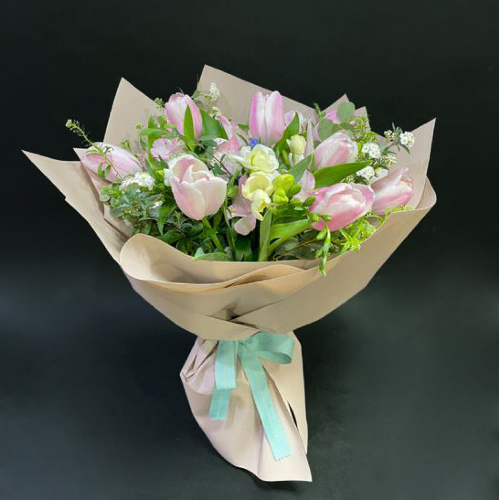 Valentine's Day Luxury Tulip Bouquet